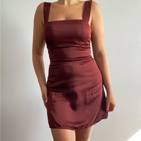 Aritzia Sunday Best | Mini Dress - Picture 2 of 5